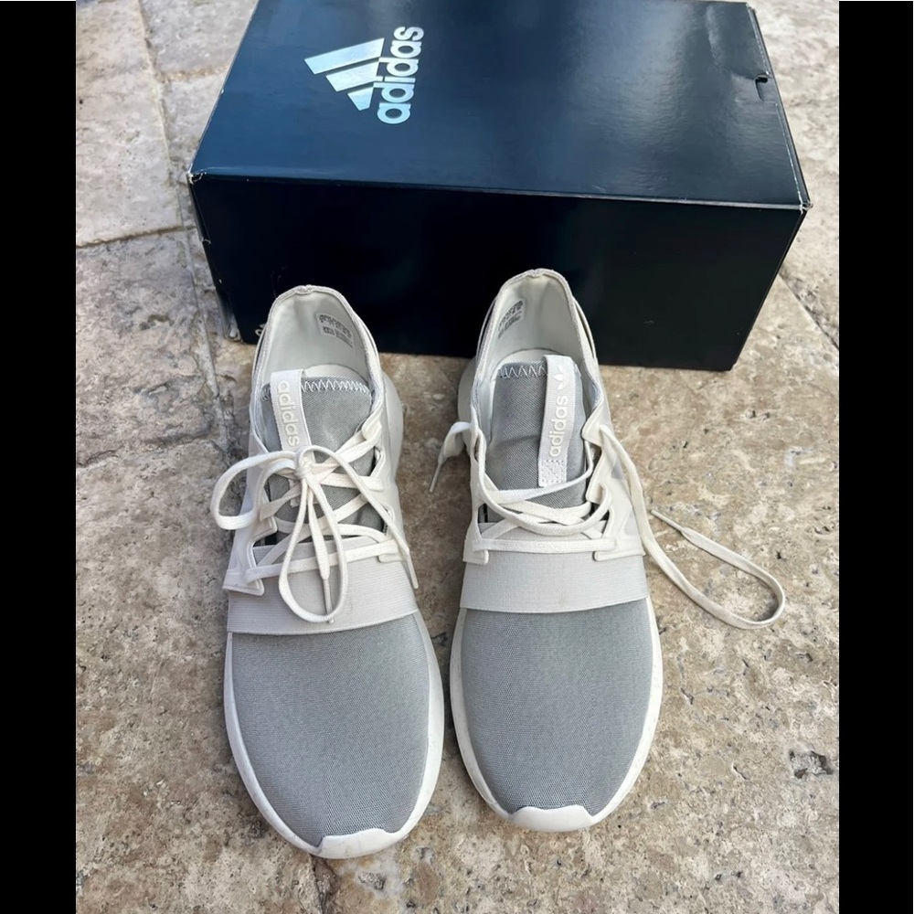 ADIDAS TUBULAR DEFIANT SNEAKERS Size 9 (women)